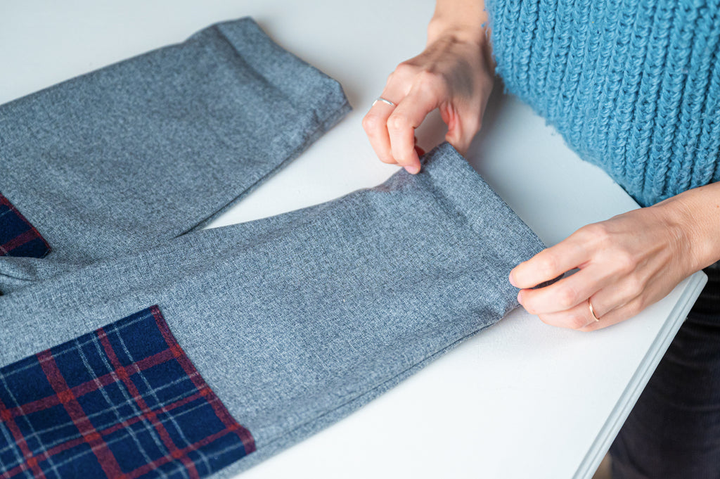 Pantaloni in flanella mod. "Ritornello" dettaglio risvolto